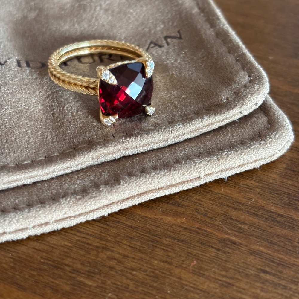 David Yurman CHATELAINE 18K YG  Garnet Ring with Diamonds - Picture 3 of 10